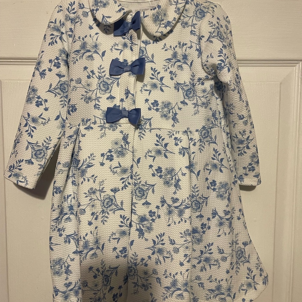Nannette Blue and White Floral 2-Piece Set